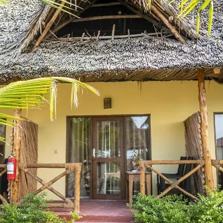 Amber Lodge Pongwe Exterior photo
